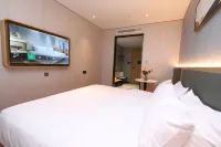 Qingmu Select Hotel (Nanjing Cuiping Crystal Plaza) Hotel a Xingang Development Zone