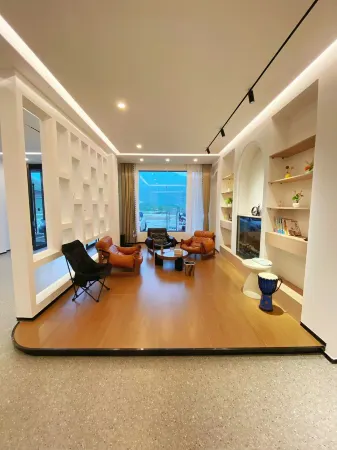 Spring Breeze Ten Miles Homestay Отели рядом с достопримечательностью «Baima Canyon»