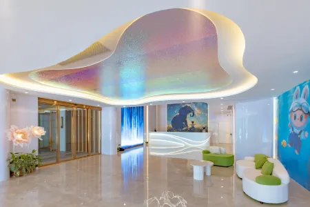 Hailing Island Daxiang Hotel Отели рядом с достопримечательностью «Hailing Island National Wetland Park of Mangrove Forest»