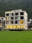 水畔山居民宿