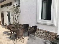 瓦述loft別院(張家界天門山索道站店) 張家界荷花機場附近的飯店