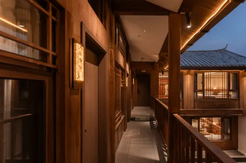Courtyard-in-Courtyard Molin Oxygen Inn - 2-Star