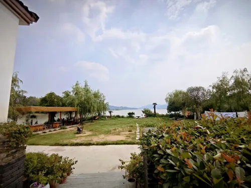 Niuchehe Shanshuijian Homestay