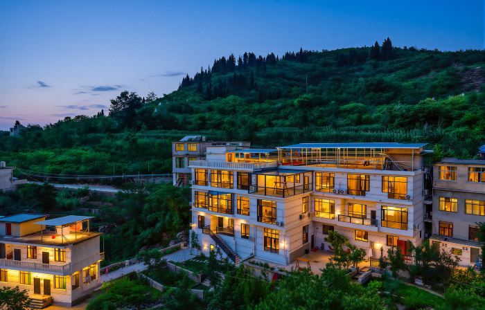 Mu Yue Mu Shan · M.J.View, Mountain View Courtyard Inn Near Huangguoshu Waterfall Scenic Area