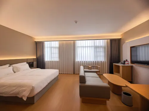 Tata Hotel FangchengStor - Parkering