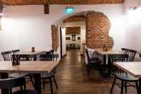 Casa Chitic - Hotel & Restaurant- STR Nicolae Balcescu 13 - breakfast