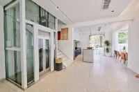 Shanghai Senbo Garden Resort Hotel (International Tourism Resort Area)