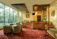 Swiss-Belhotel Merauke - bar