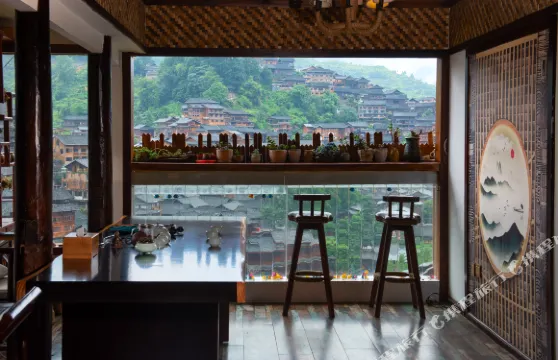 西江千户苗寨雲澗半山民宿（觀景台店）