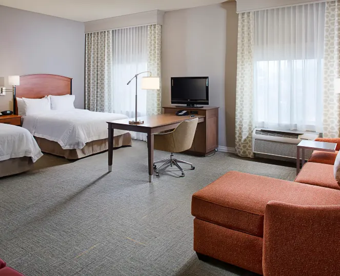 Hampton Inn & Suites Lancaster