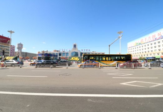 우란차부 화신 프리미엄 호텔 (지닝 남역) 이미지