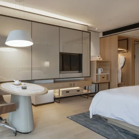 Earl Family Hotel (Mengcheng Tianhe Plaza Store)