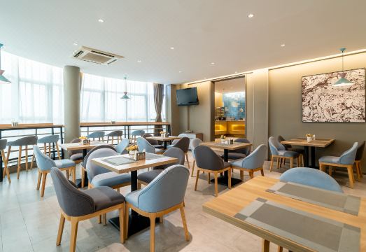 5. 홈인 호텔·ne..