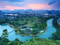 Immersing Hotel (Guilin Liangjiang Sihu Dongxi Lane) Hotels near Xiufeng
