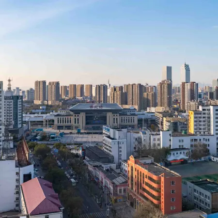 Grey Whale Smart Hotel (Baoding Train Station)