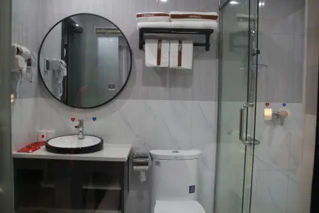 Shankee Hotel (Quannan Shoumei Road) Отели рядом с достопримечательностью «Quannanxian Library»