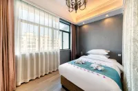 Chuangejia Golden Lotus Hotel (Yongkang Stadium Chengnan Road Store) - 2-Star