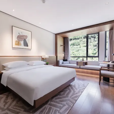 Yunshang Huaxi Holiday Hotel