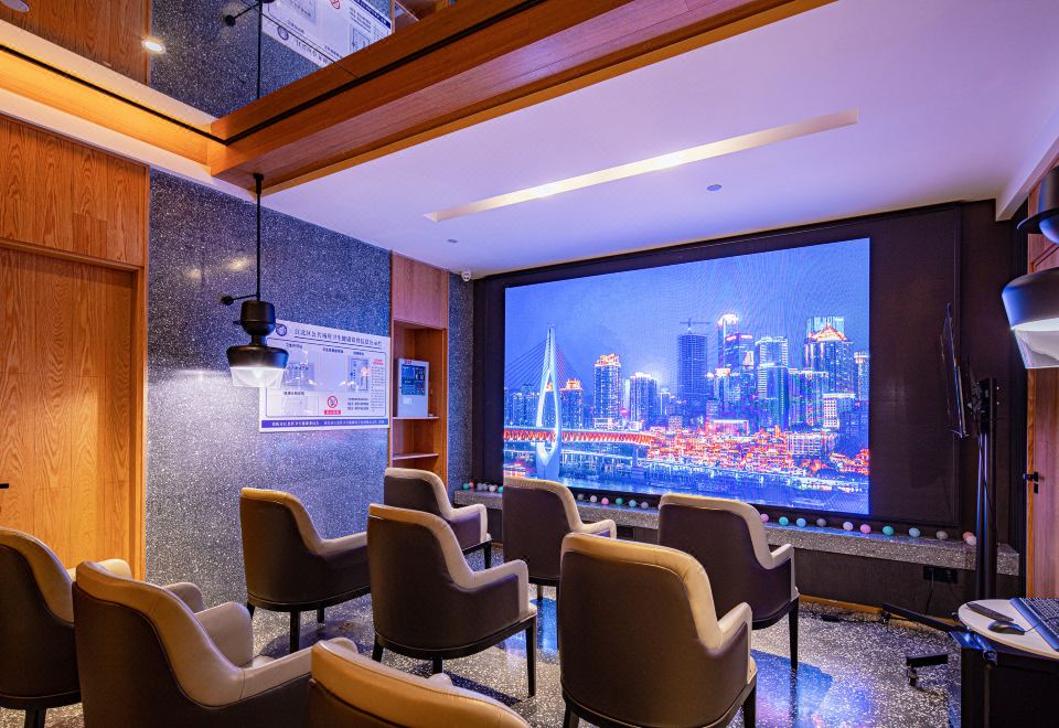 5. 충칭 팡 호텔 ..