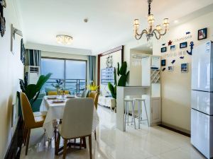 Lijia Beach Apartment (Beihai Yintan Shop)