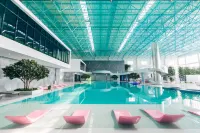 Wan Mei Hot Spring Hotel Hotel di Huludao