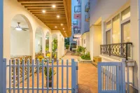 Flower Building Xianghai Hanshe Homestay (Beihai Yintan International Passenger Port)
