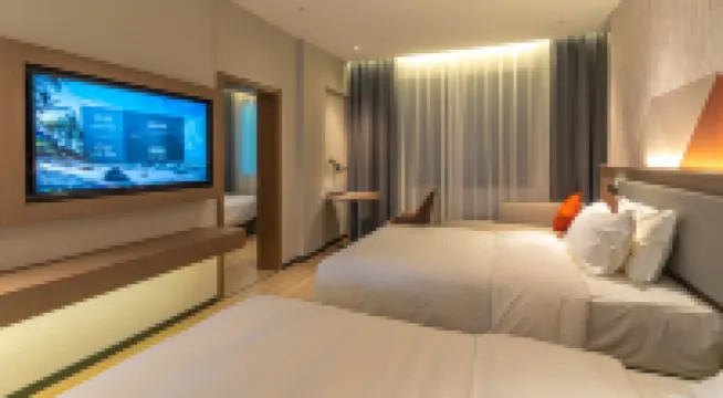 Borrman Hotel (Yulin Bus Terminal Shizijie)