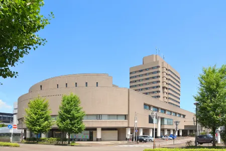 Hotel New Otani Nagaoka Отели в г. Мицукэ