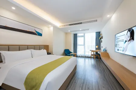 Berry Hotel Zunyi (Linda Sunshine City) Отели рядом с достопримечательностью «Zunyi Normal University»