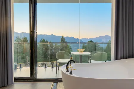 enshiranqi homestay Отели рядом с достопримечательностью «Seven Star village Scenic Area»