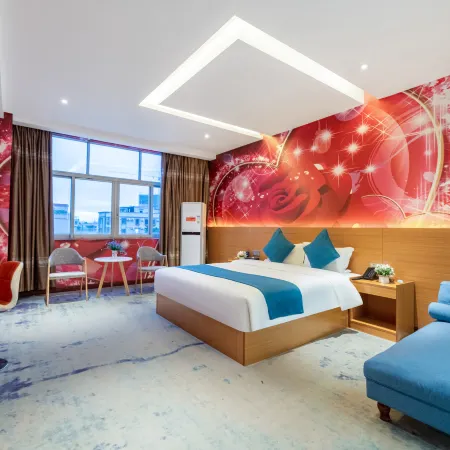 Zhongshan Baoyue Boutique Hotel (Xiaolan Town Baofeng Shopping Center)