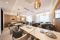 Atour Hotel, Beijing South Road subway Station, Urumqi - sarapan