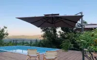 Empty Valley Garden Star Tent Camp - Infinity Pools