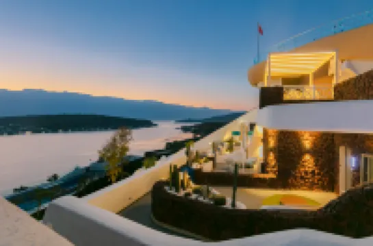 大理松雲半山海景酒店