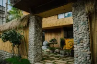 Laojie Dayuan Hostel