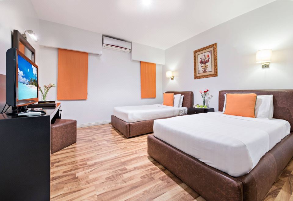 Urbanica The Meridian HotelOver view