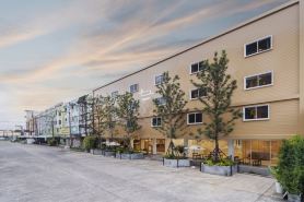 เบดไลน์ โฮเทล