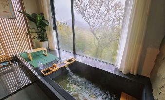 Zhuoyue Health Hot Spring Homestay