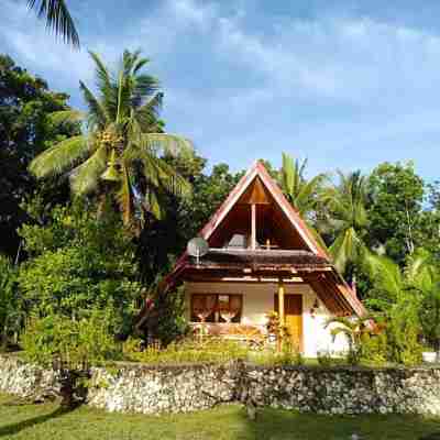 Kalachuchi Beach Resort Hotel Exterior