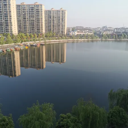 Qitian Hotel (Yingu International)