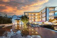 Meet Hefengting·Jianshan | Natural Ore Hot Spring Holiday Villa Scenic Hotel