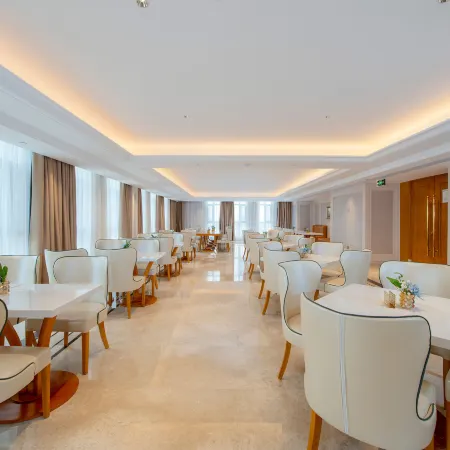 Vienna Hotel (Zhangbei Tianbao Plaza)