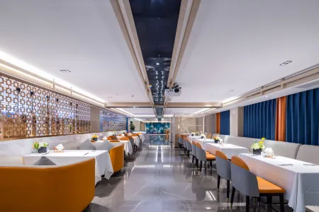 Zexi Hotel Отели рядом с достопримечательностью «Kunming Railway Vocational and Technical College (Yangfu Campus)»