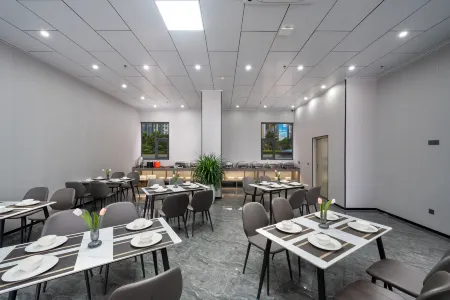 Weizhan Bay Hotel (Shenzhen International Convention and Exhibition Center Branch)