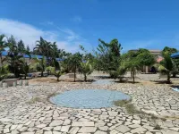 Moon Bay Blue Sea and Sky Resort Apartment Hotel di Moon Bay