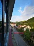 Yangpingguan Shishang Homeland Hotel - pemandangan pegunungan