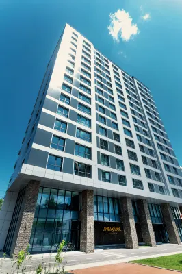 Ambassador Residence Hotell i Khoroo 1