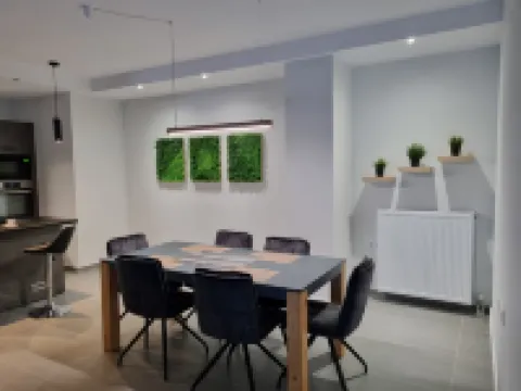 10 Apartments & Suites Athens Hotels in Kallithea