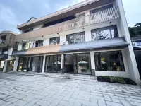 Pengzhou Baoshan Nanxi Chinese Inn