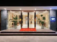 Qiyueli Apartment (Meizhou People's Hospital Branch)
